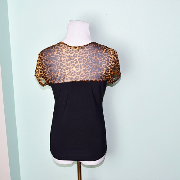 Adorable Leopard Print Black Print Blouse - Picture 2 of 2